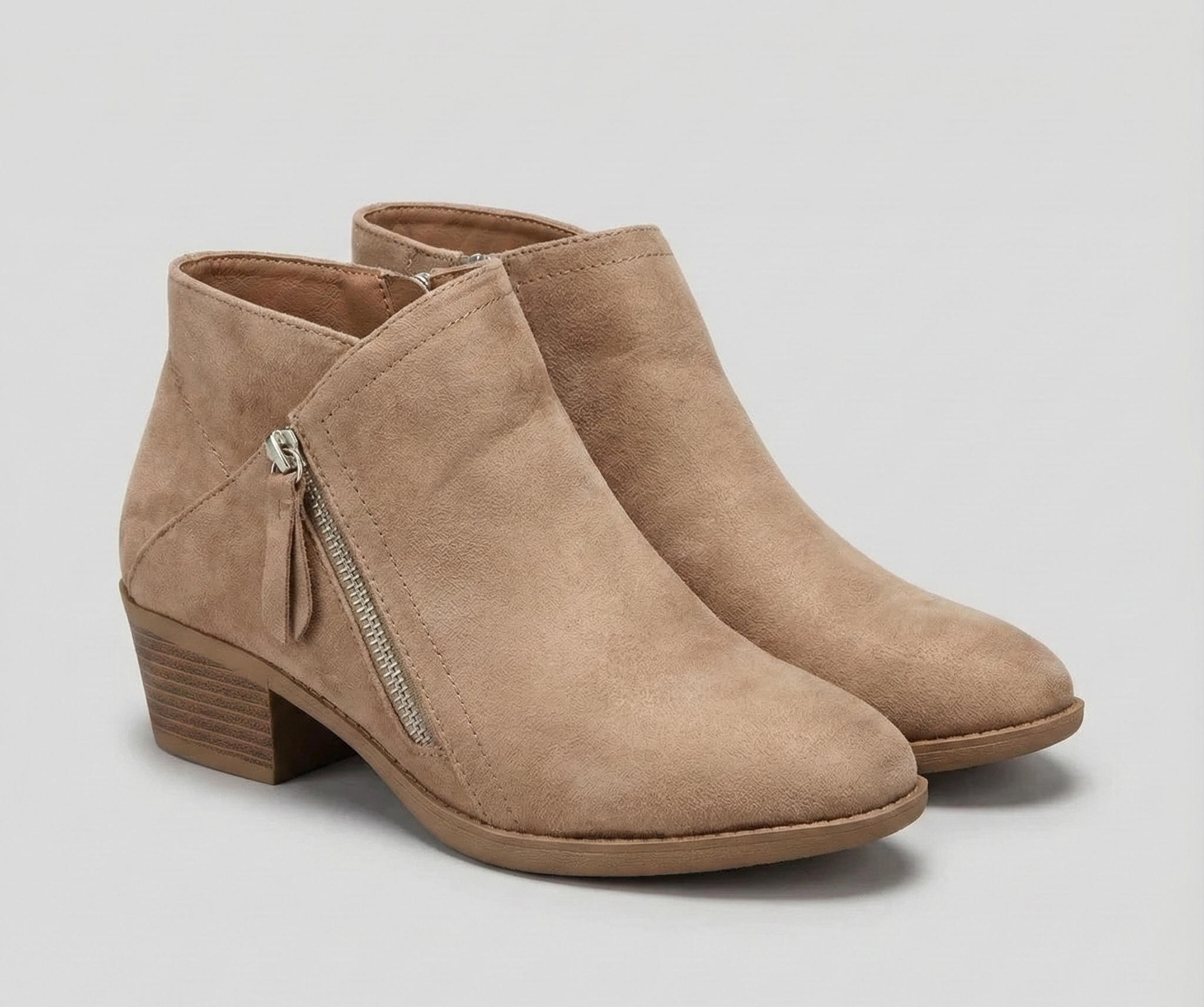 Beige / EU 43